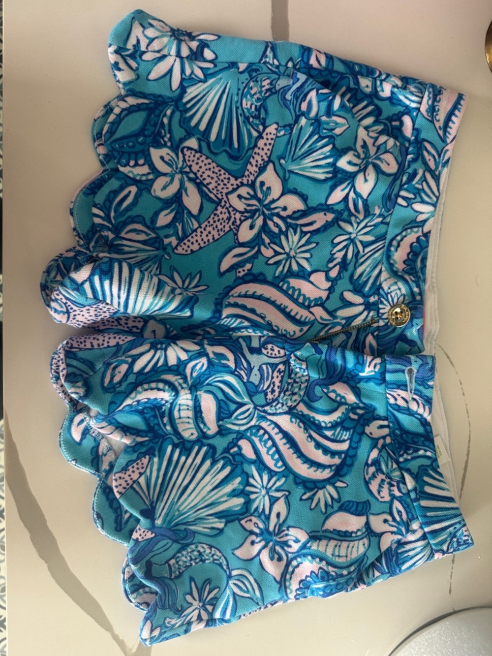 Lilly Pulitzer Blue & Pink Scalloped Hem Shell-Print Shorts size 4